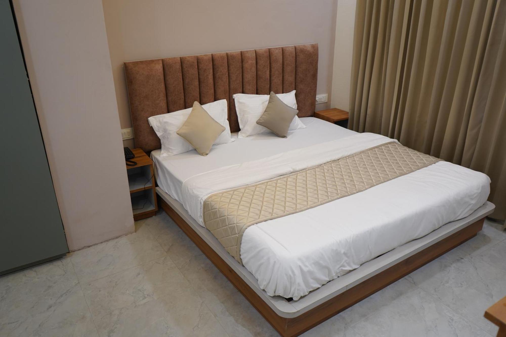 The Grand View Hotel Baijnath Exterior foto