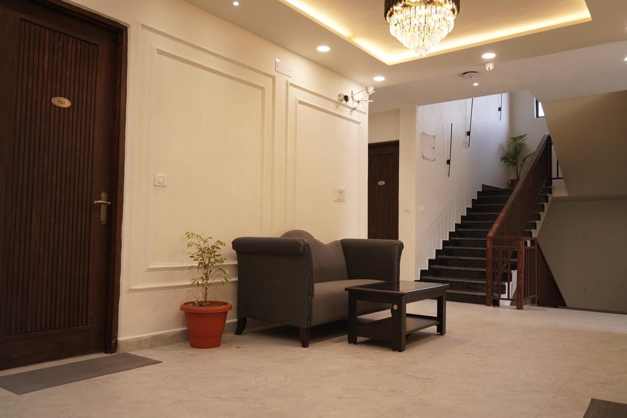 The Grand View Hotel Baijnath Exterior foto
